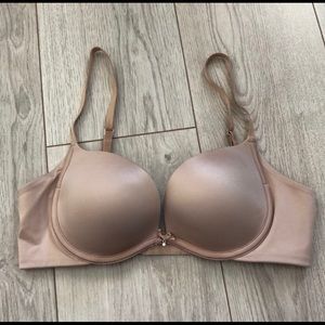 Victoria secret push up bra 34b